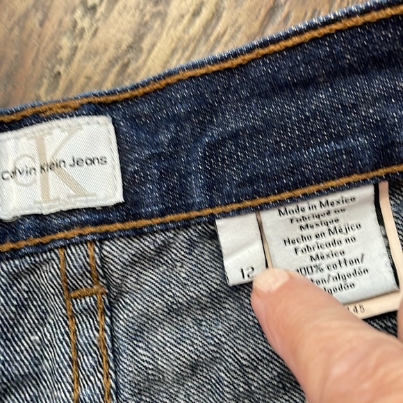 Calvin Klein jeans size 12 - Picture 4 of 9